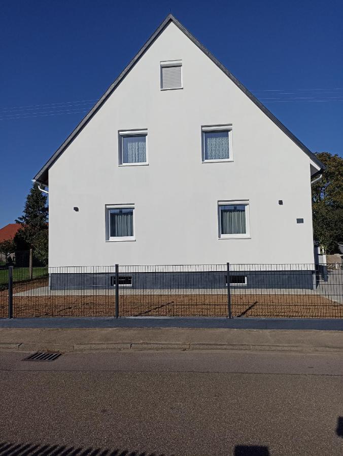 Ebs Paradies Rheinhausen Exteriér fotografie