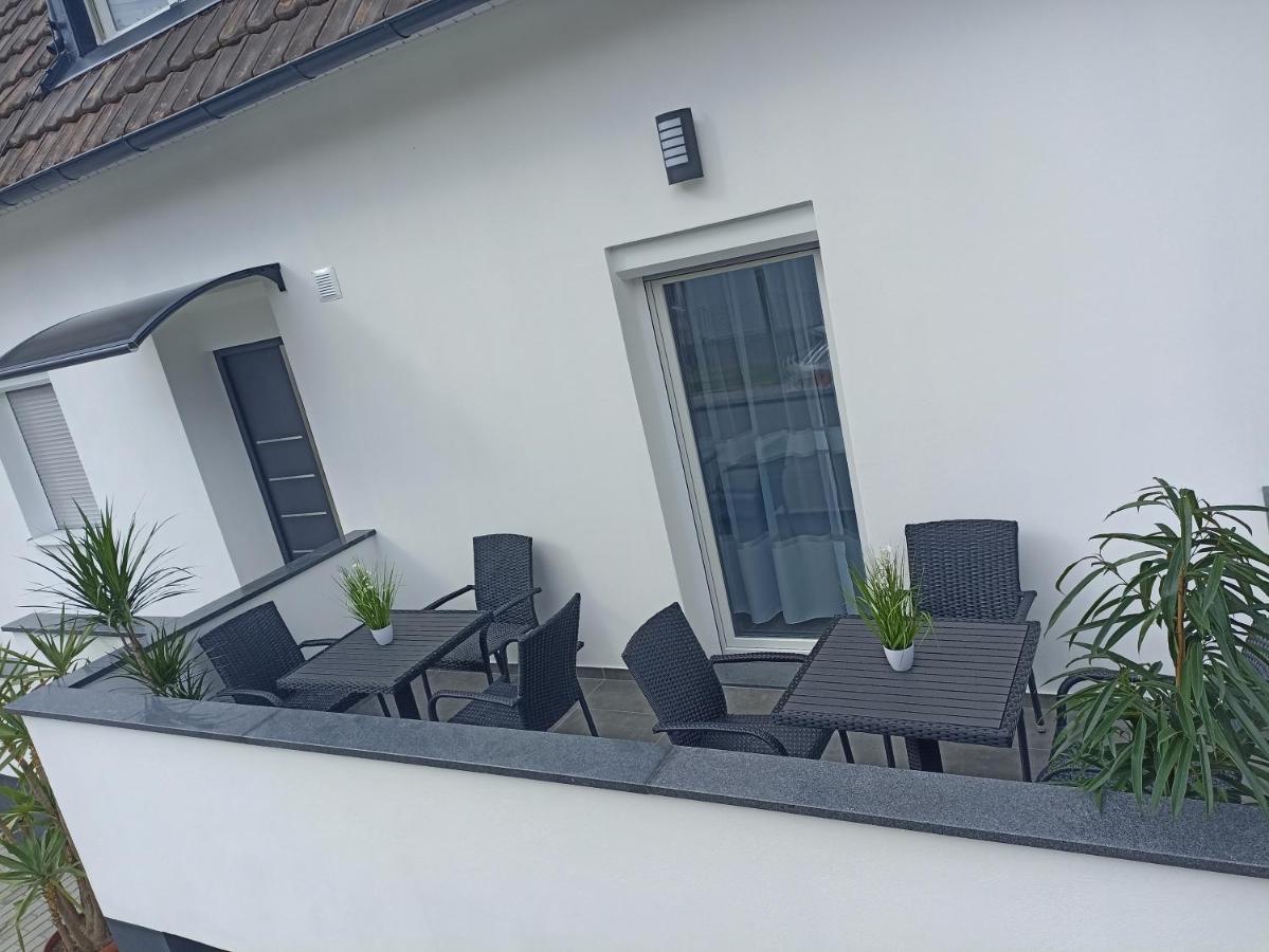 Ebs Paradies Rheinhausen Exteriér fotografie